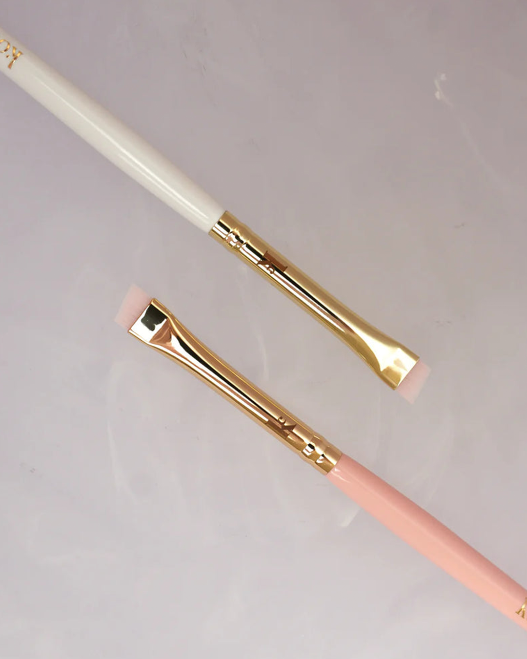 Kobie Lee Collective - Brosse angulaire pour bébé